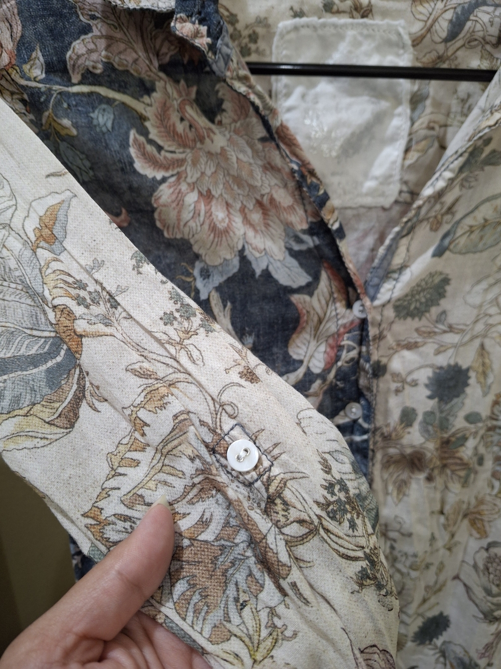 Cino Button Down - Picture 5 of 8